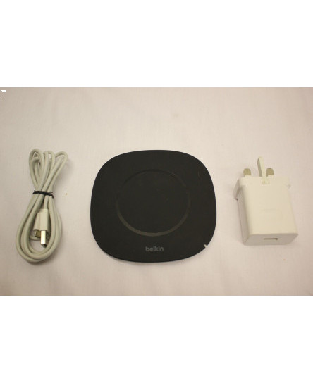 BELKIN BOOST-UP 5W Qi SLIM WIRELESS UNIVERSAL CHARGINF PAD F8M747